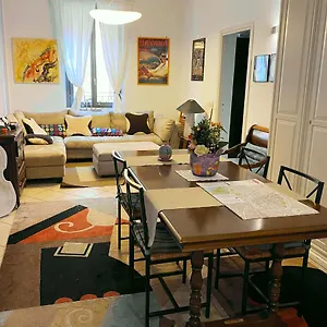la-casa-di-amici-miei.it-lombardy.com/